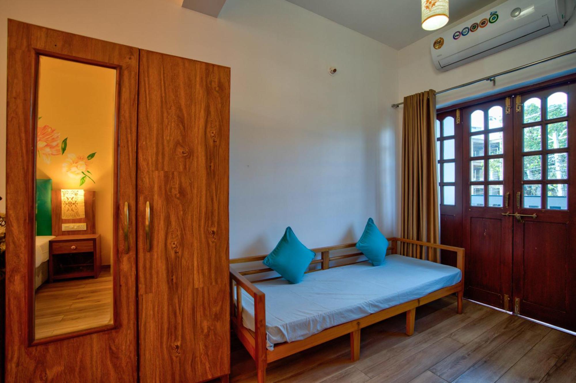 Resort Martins Siesta , A Portuguese Heritage Resort In Calangute Арпора Екстериор снимка